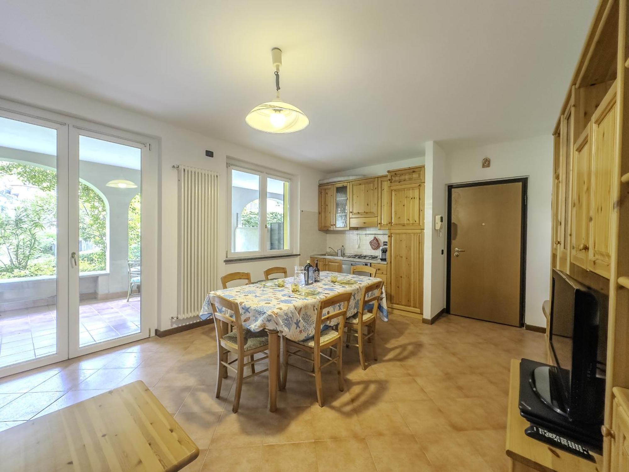 Appartamento Fronte Lago Bellano Exteriör bild